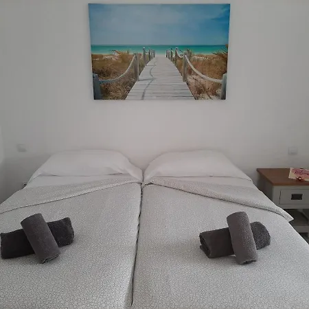 Casa Aguilas, ラハレス